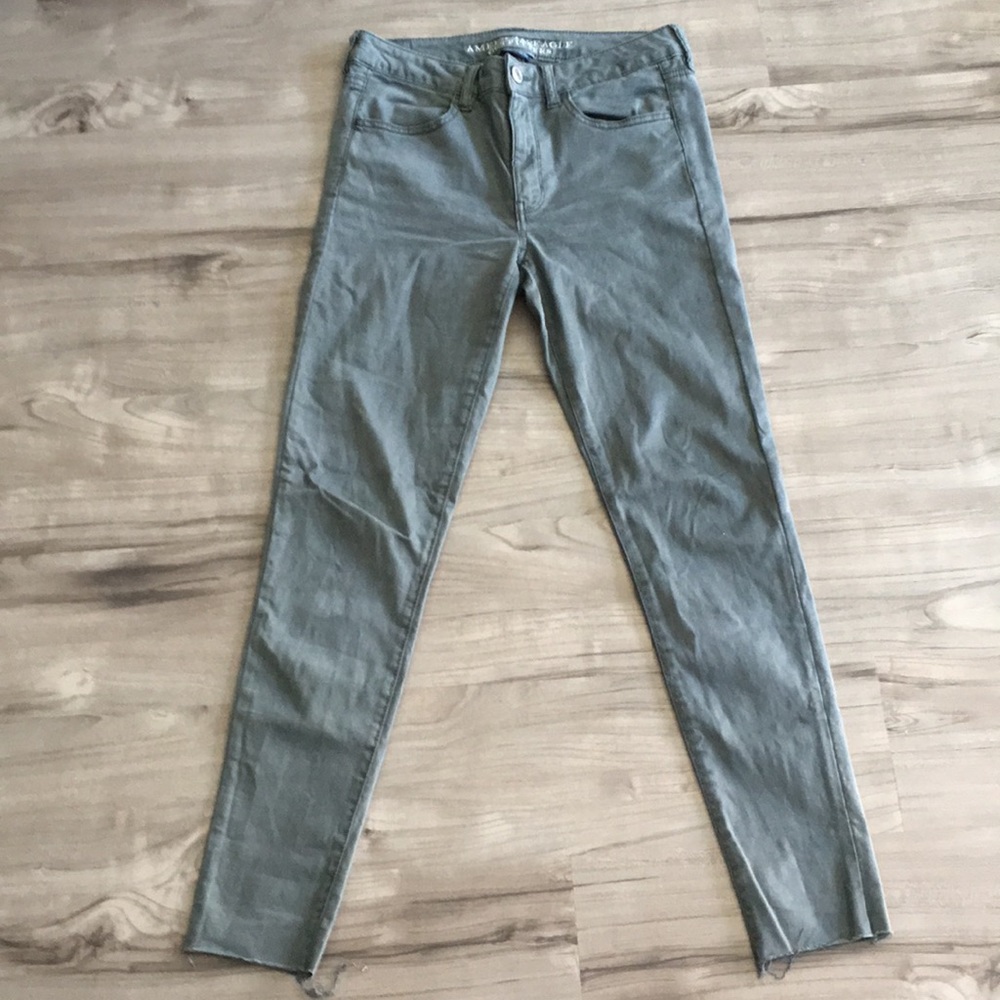 AE Women’s High Rise Super Stretch Skinny Pants